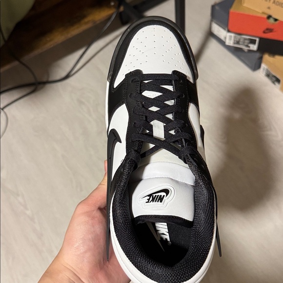 Nike Panda dunk low twist size 10.5 M/ 12w - Picture 2 of 4